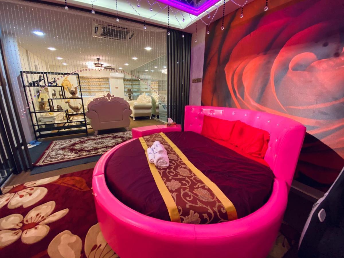 J Boutique Hotel 新张优惠 Muar Bagian luar foto