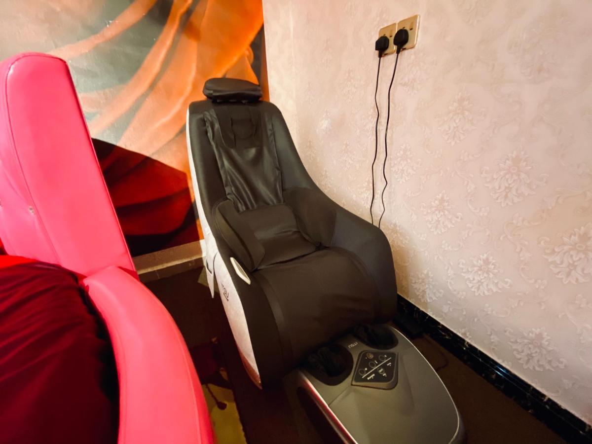J Boutique Hotel 新张优惠 Muar Bagian luar foto