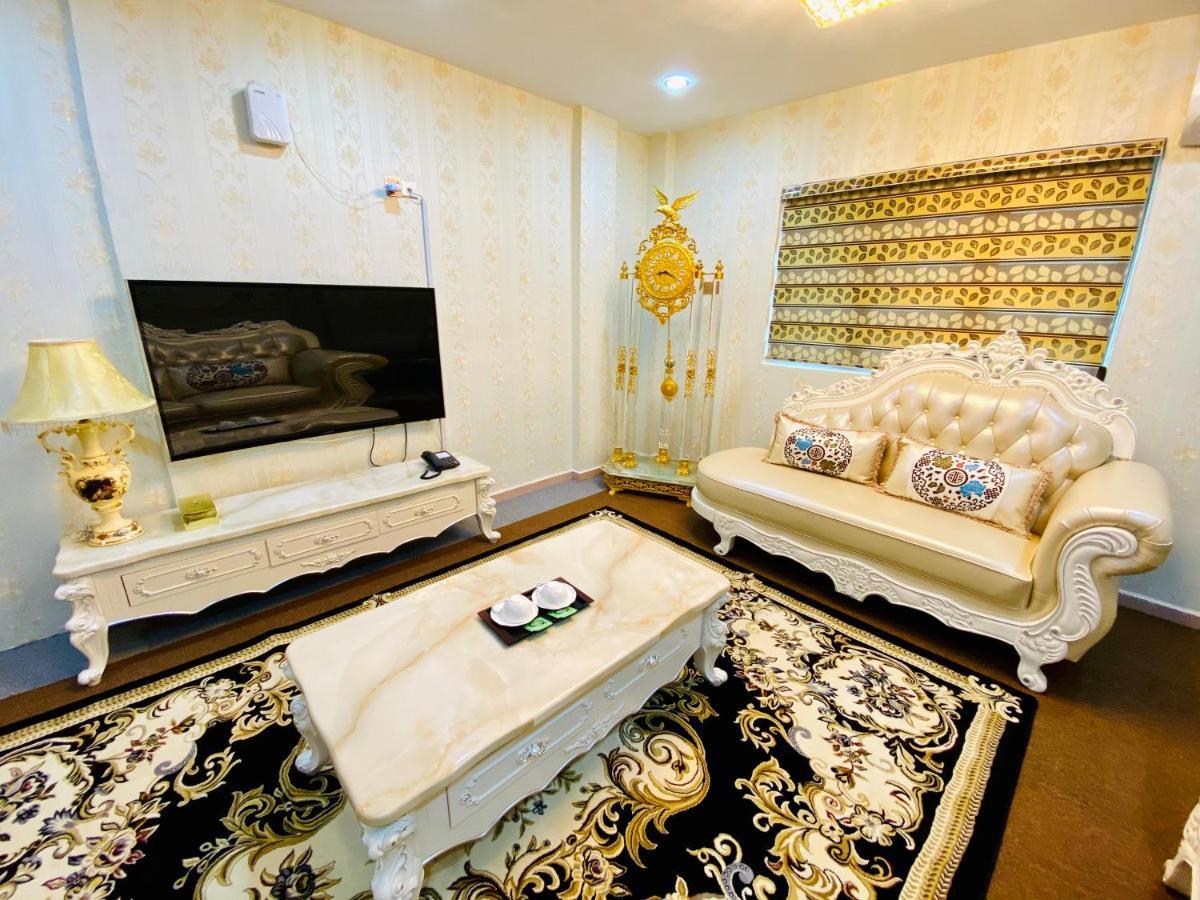 J Boutique Hotel 新张优惠 Muar Bagian luar foto