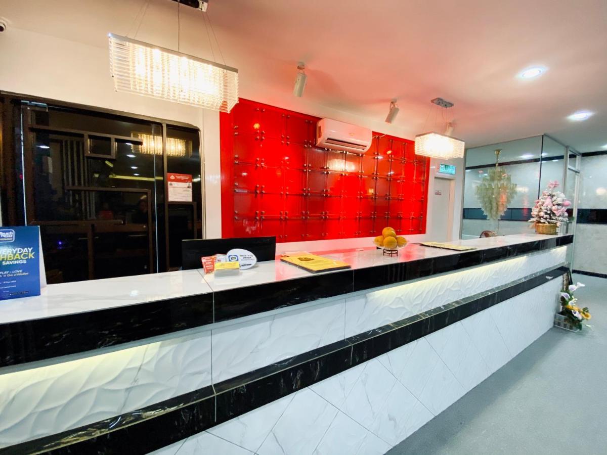 J Boutique Hotel 新张优惠 Muar Bagian luar foto